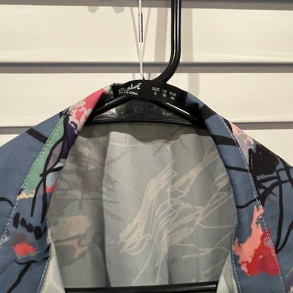 button down - Picture 2 of 2